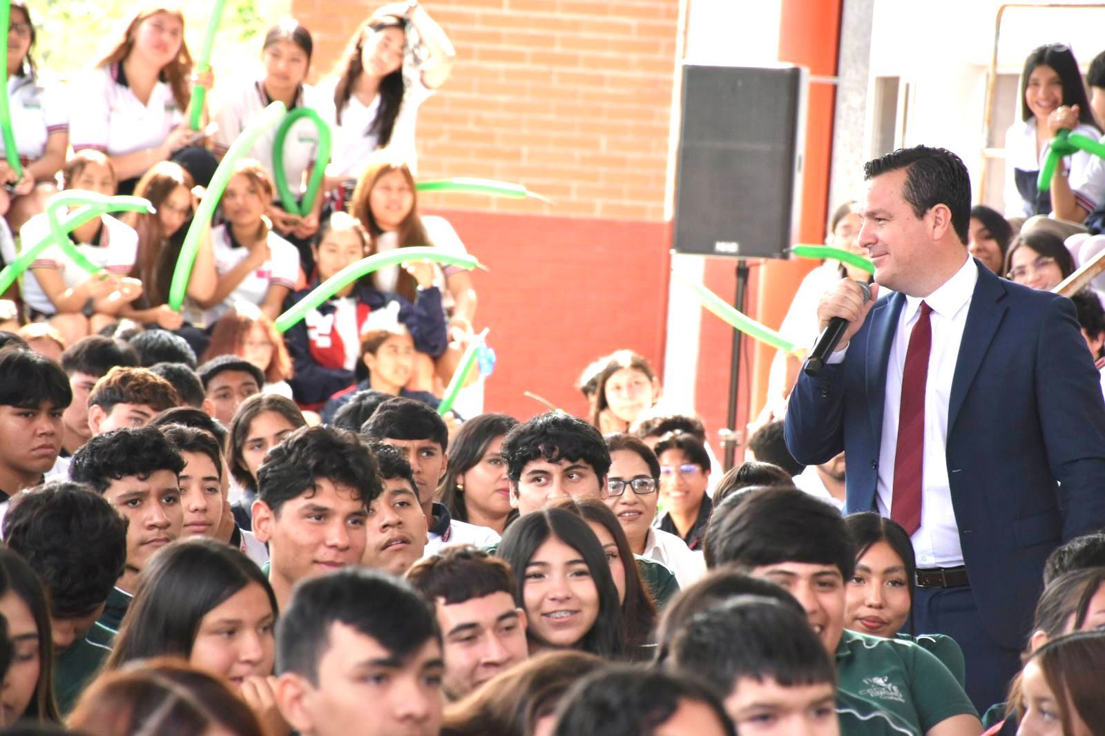 Refuerza la Fiscalía cercanía en escuelas
