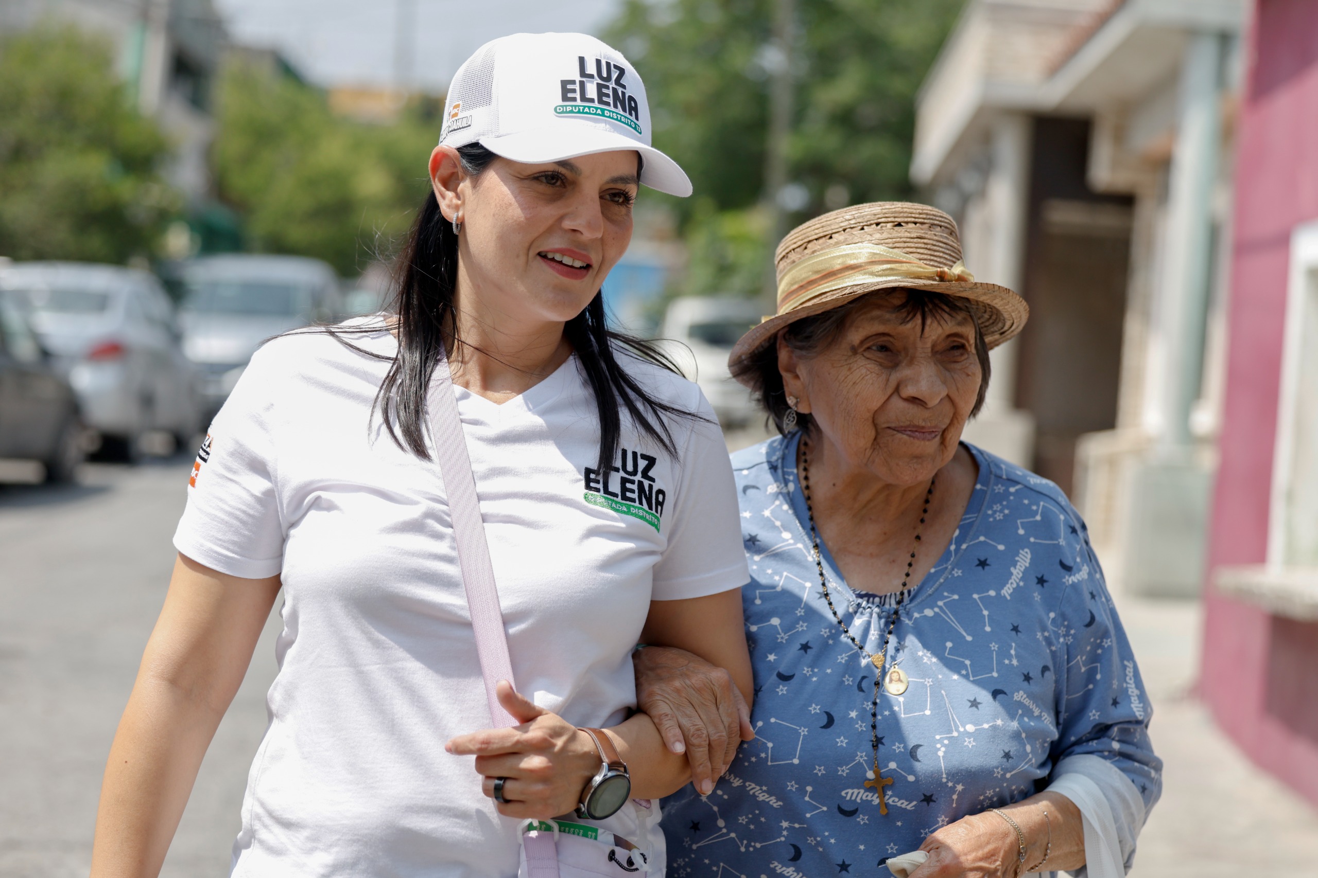 Respaldan a Luz Elena Morales 20 años de trabajo por la gente