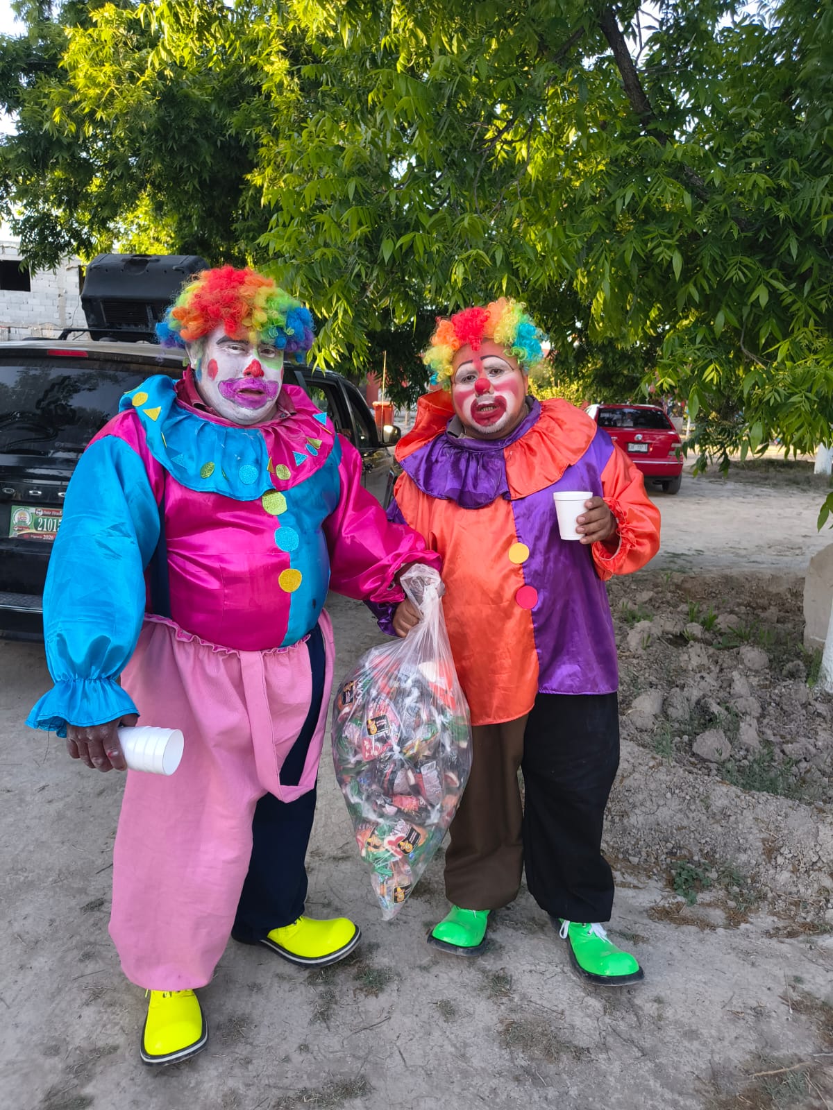  Lleva “payasito policía” alegría a niños de Parras
