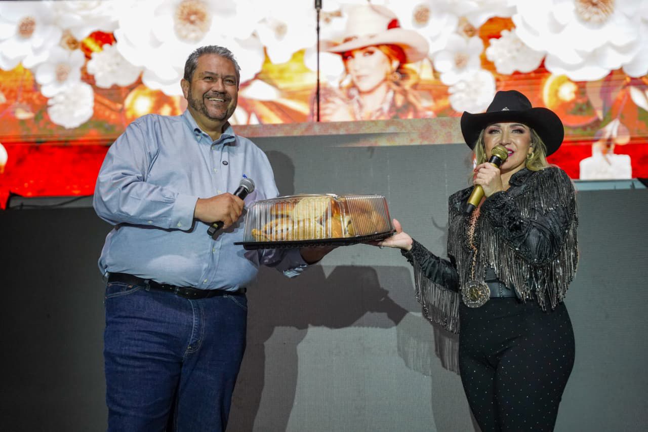 Celebran 16 mil personas a las mamás de Ramos Arizpe