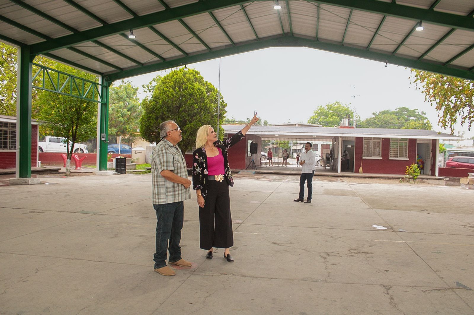 Supervisa Gobierno Municipal avance de techumbre en Escuela Melchor Múzquiz