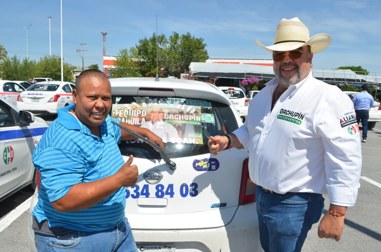 Héctor Miguel García Falcón “Gachupín” fortalece diálogo con taxistas de Frontera y presenta sus compromisos para el Distrito 06