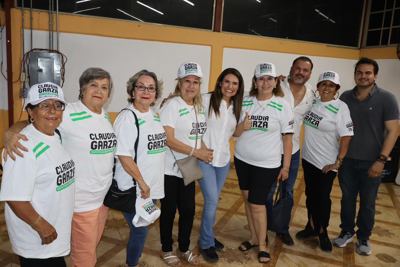 Claudia Garza escucha y construye propuestas junto a familias del 3er distrito