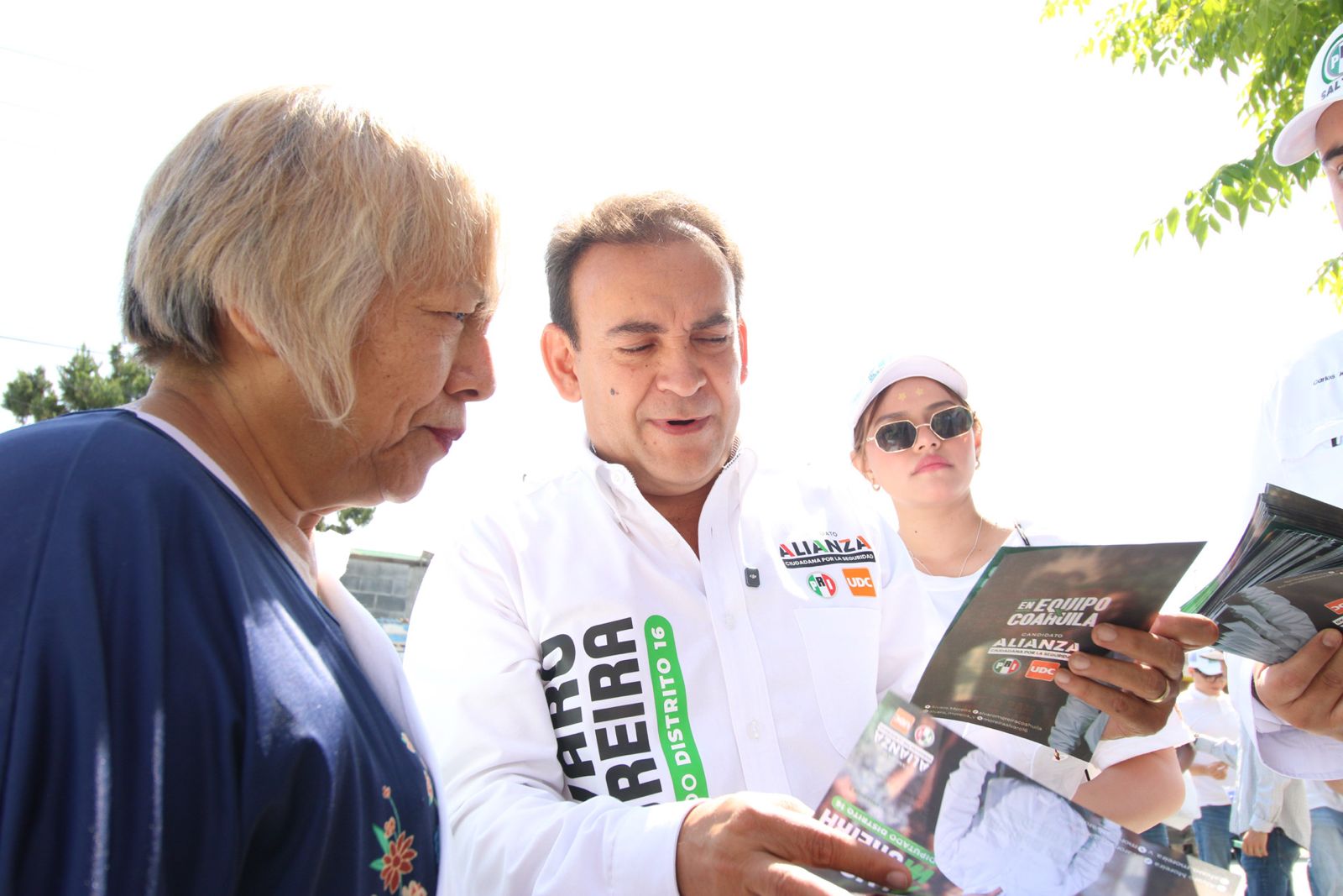 Va Álvaro Moreira por más bacheo, recarpeteo y mejores calles para el distrito 16