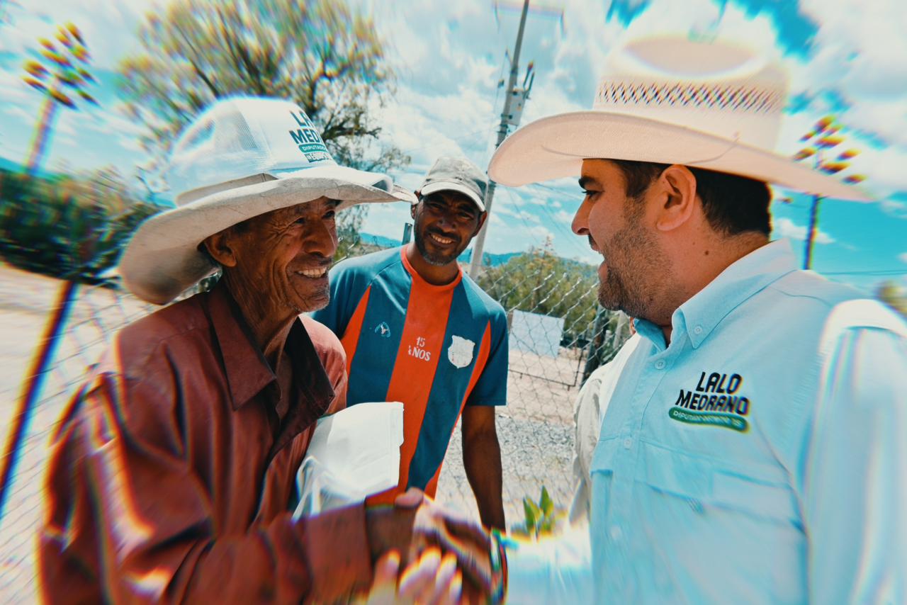Vamos a ganar para gestionar más becas y créditos a cada rincón del distrito 15: Lalo Medrano