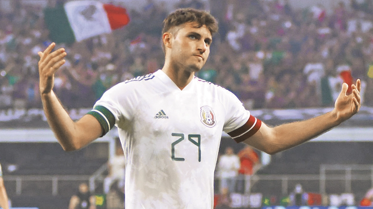 Santi Gimenez y Obed Vargas se suman al Tri para últimos amistosos rumbo al Mundial 2026