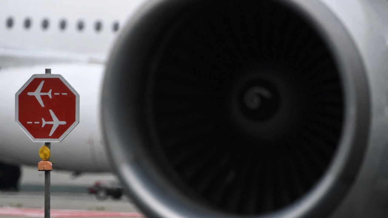 Avión atropella a un peatón durante el despegue en el aeropuerto de Denver