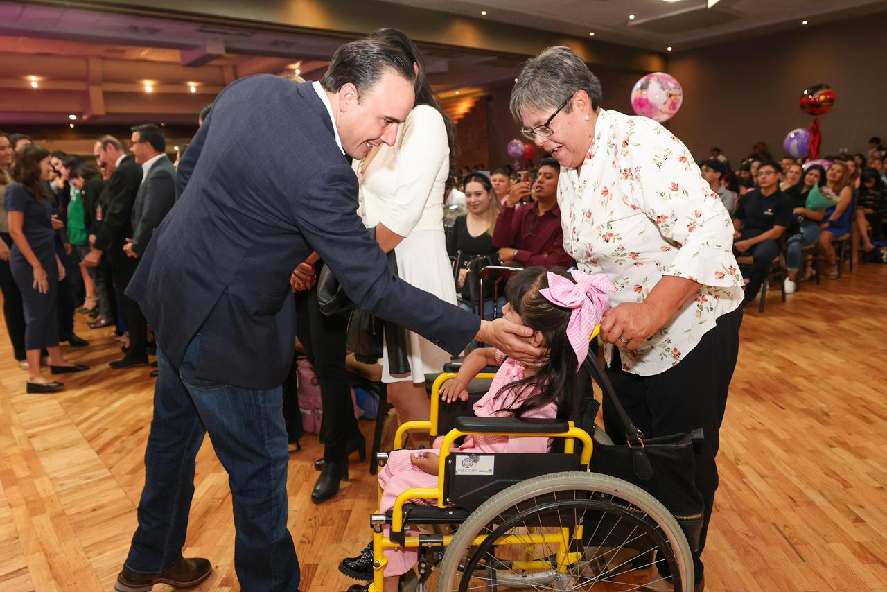 MUCHAS FELICIDADES A TODAS LAS MAMÁS DE COAHUILA, GRACIAS POR TANTO: MANOLO