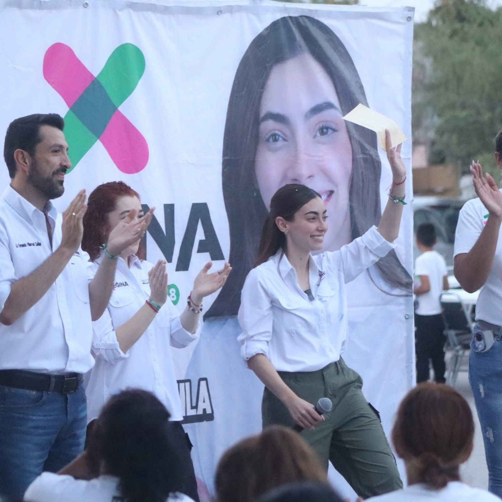 XIMENA APUESTA POR CERCANÍA Y PROPUESTAS EN EL DISTRITO 8