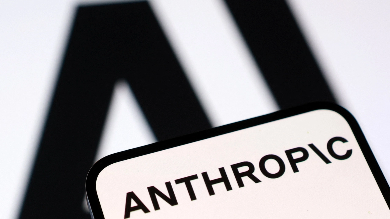 Olah de Anthropic dice que la IA debe ser dirigida desde fuera de grandes tecnológicas