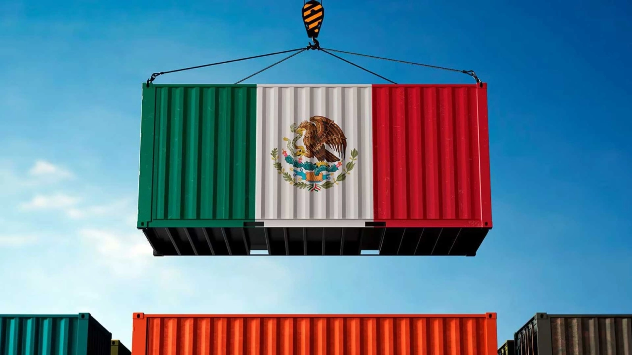 Exportaciones e importaciones de México baten récords con alzas de 32% y 24% en abril