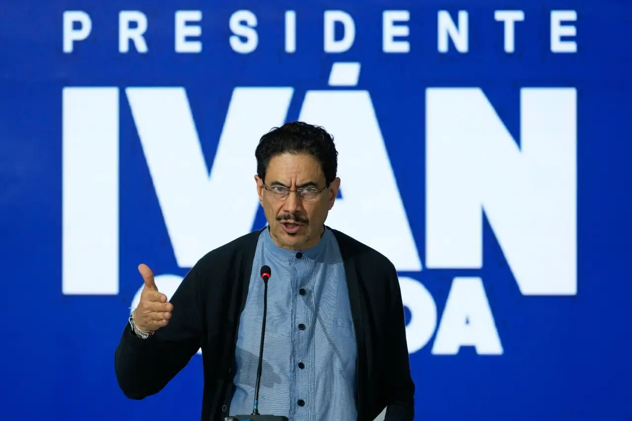 Cepeda admite derrota, pero denuncia injerencia de Trump