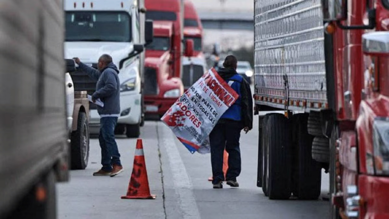 Convocan transportistas ‘Megaparo’ en la CDMX