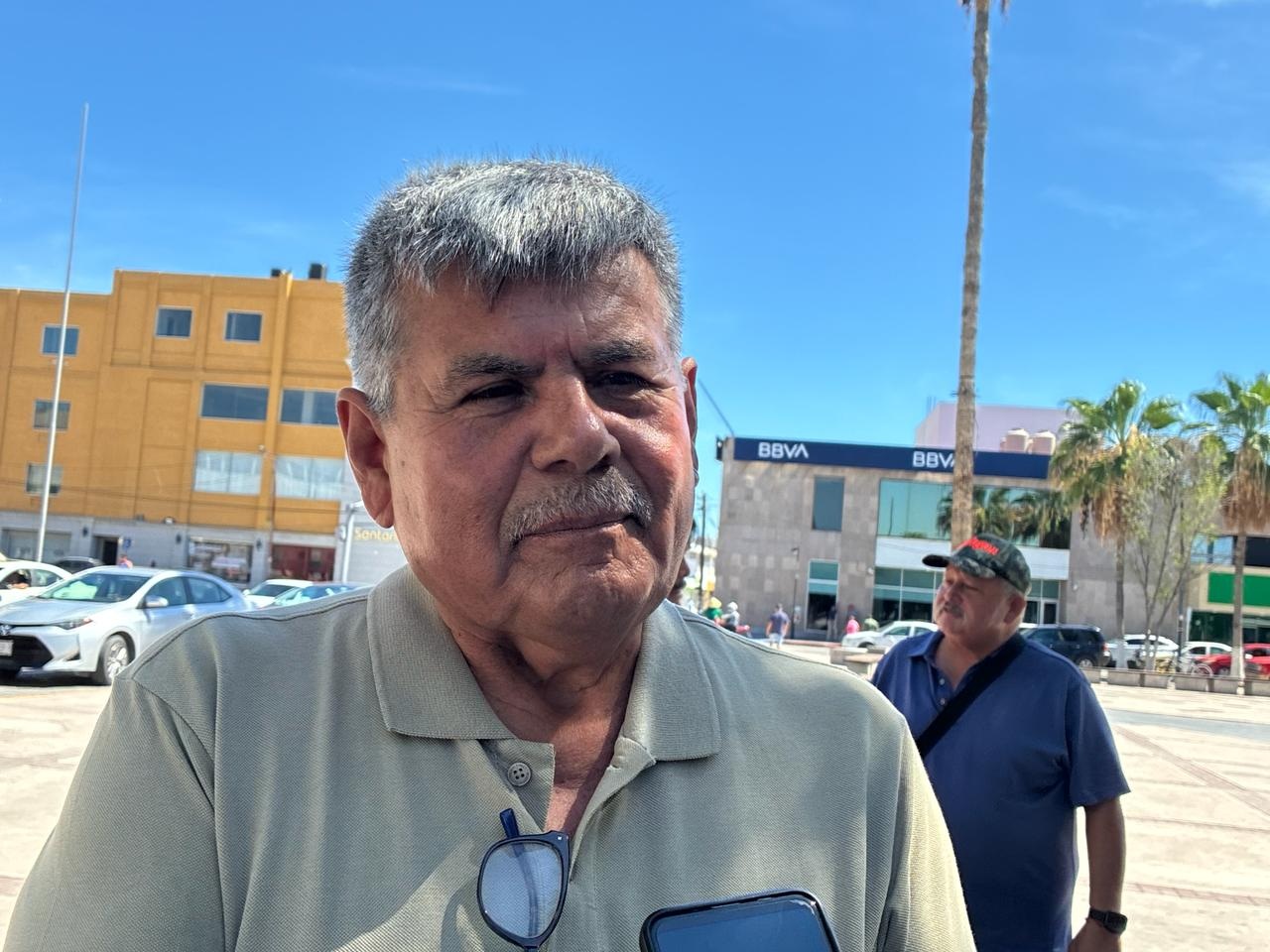 Indigna a extrabajdores falta de información de la subasta