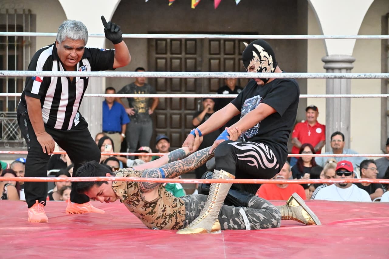 Festeja Frontera a padres con gran orgullo y respeto
