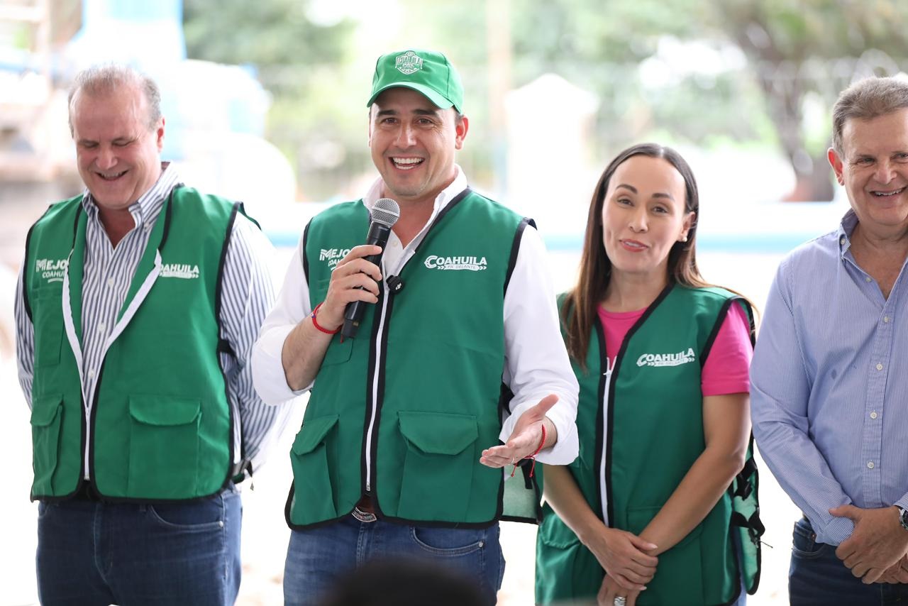 EN EQUIPO SEGUIMOS SUPERVISANDO OBRAS SOCIALES EN COLONIAS Y EJIDOS