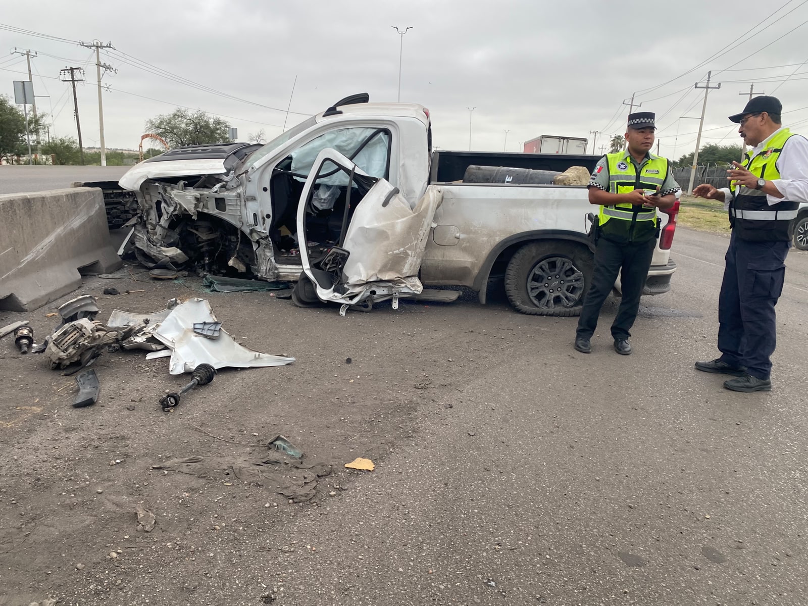 Brutal volcadura en la carretera 57