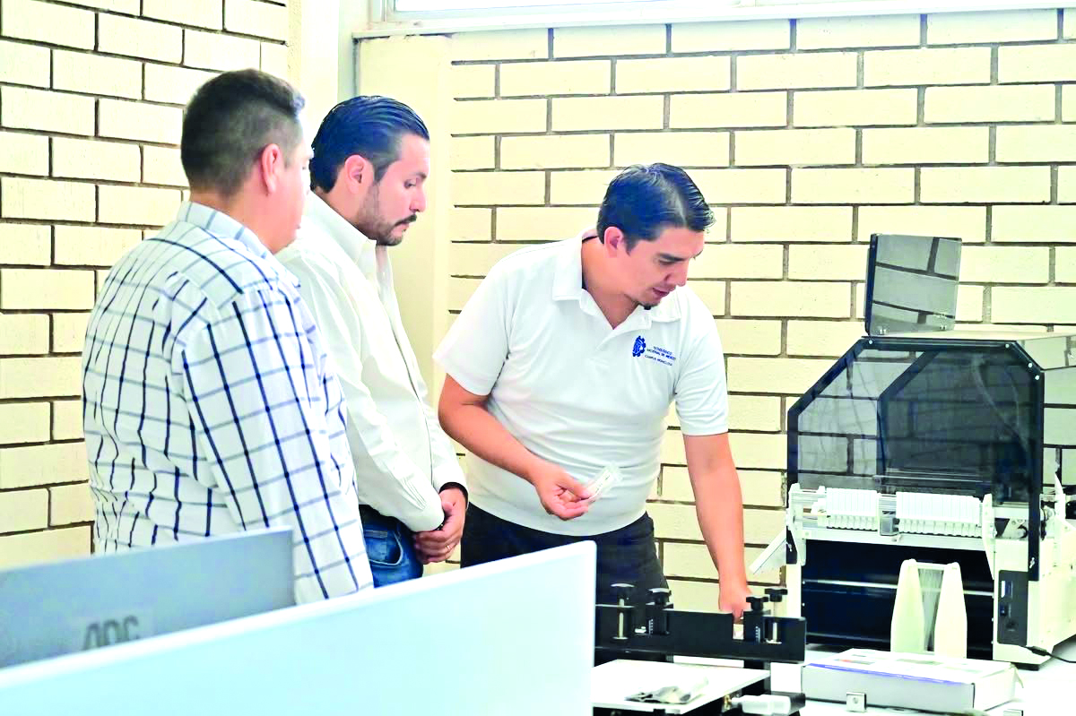 Suman esfuerzos por la educación tecnológica