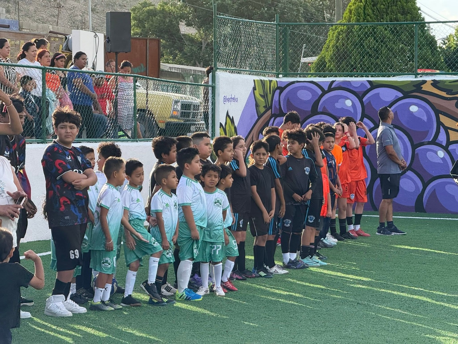 Cumple Fernando Orozco compromiso con deportistas