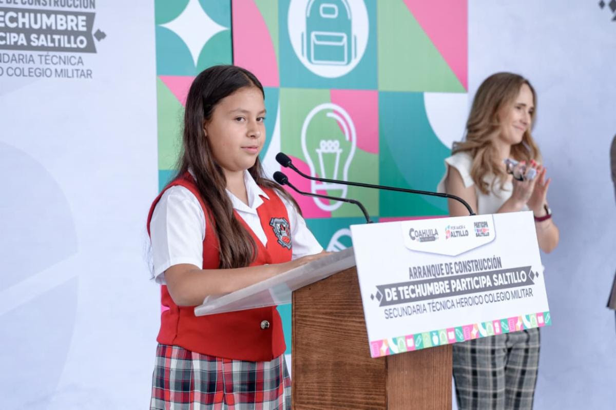 Arranca Javier Díaz obra de techumbre en secundaria