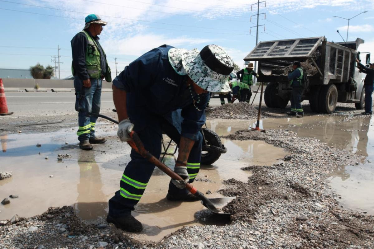 Realizan desazolves y atención de vialidades