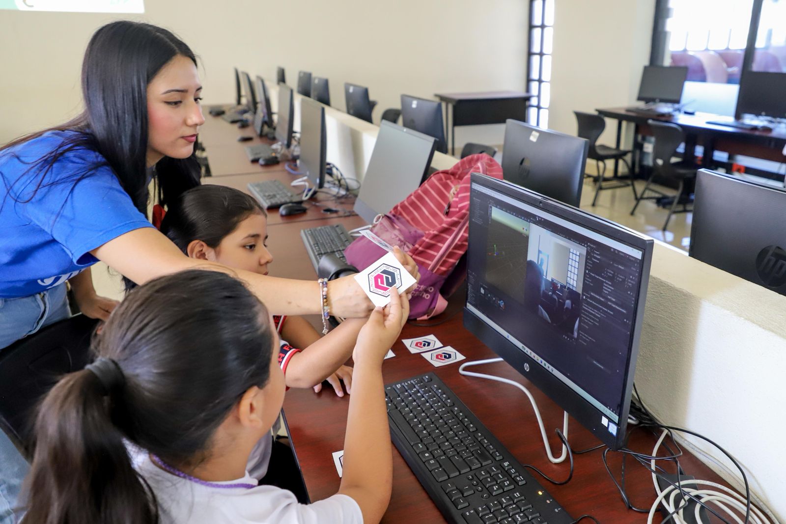 Inspira la UTP a futuras ingenieras y científicas  
