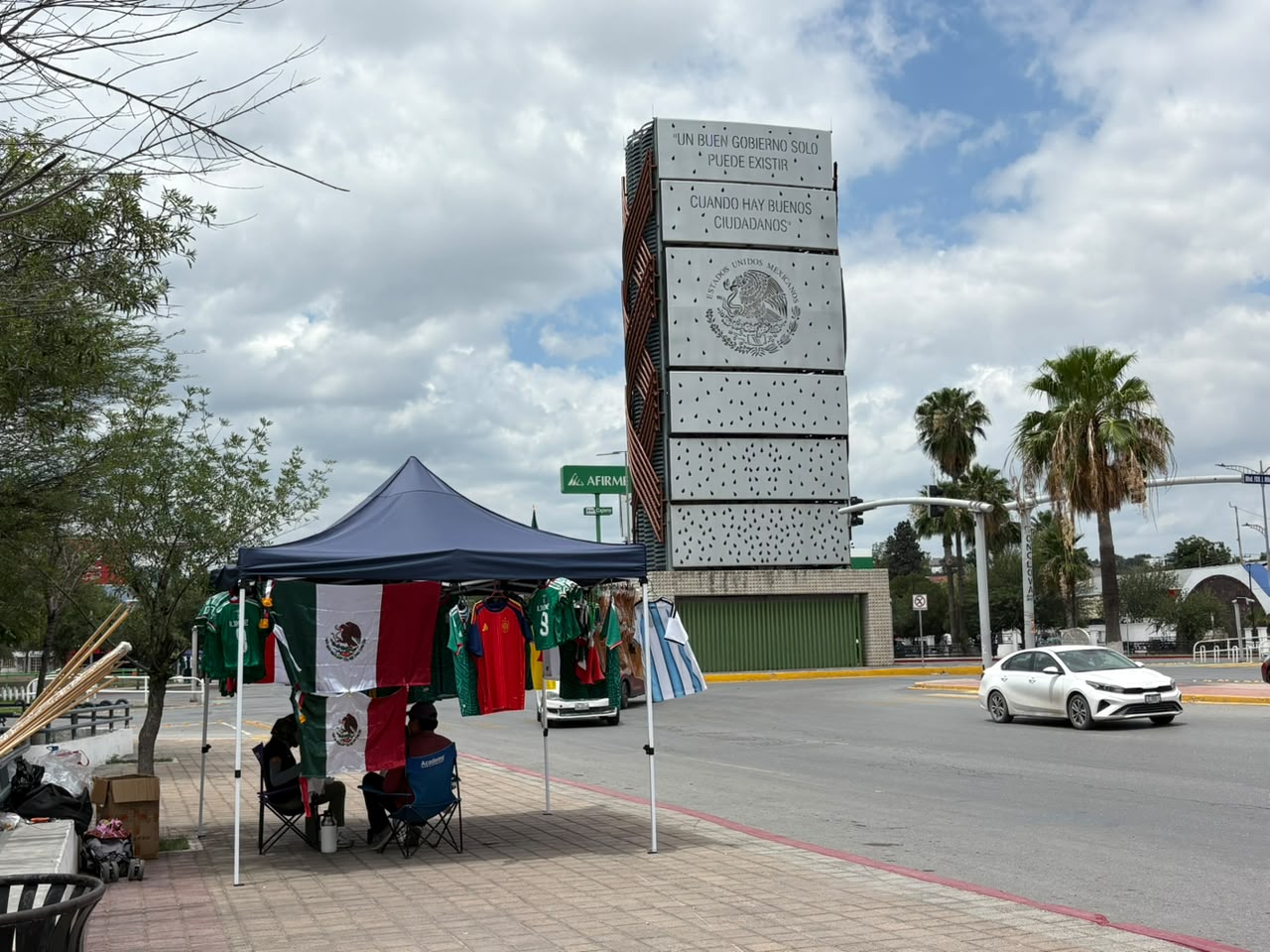 Comercio ambulante hace su “agosto” con Copa del Mundo