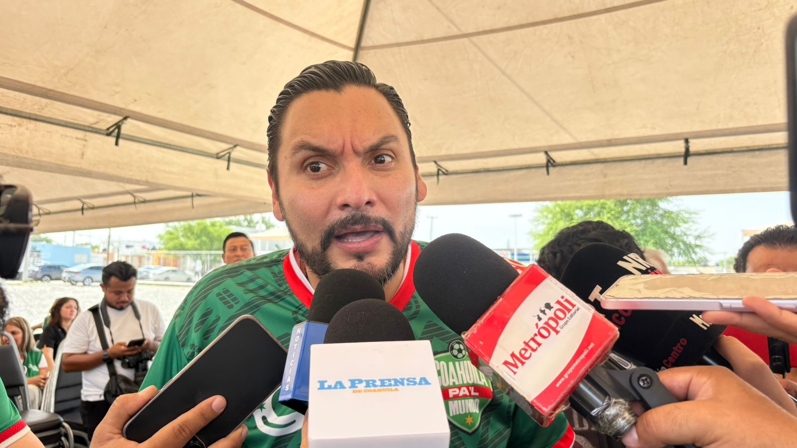 Abre puerta Carlos para su reelección