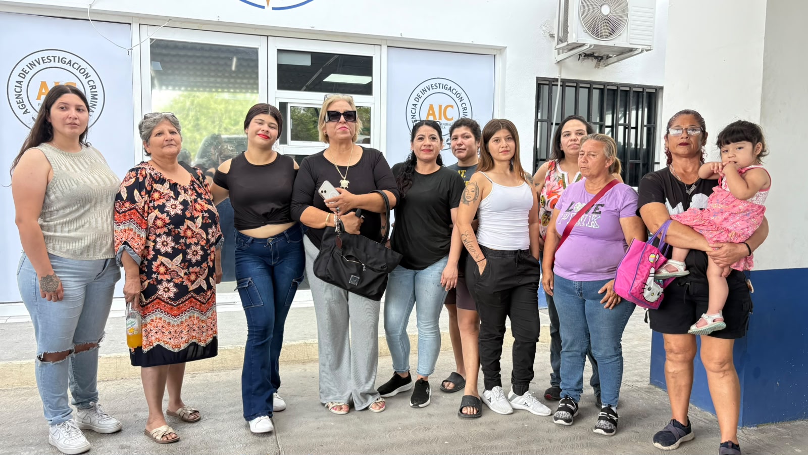 Salen en defensa de Directora de anexo