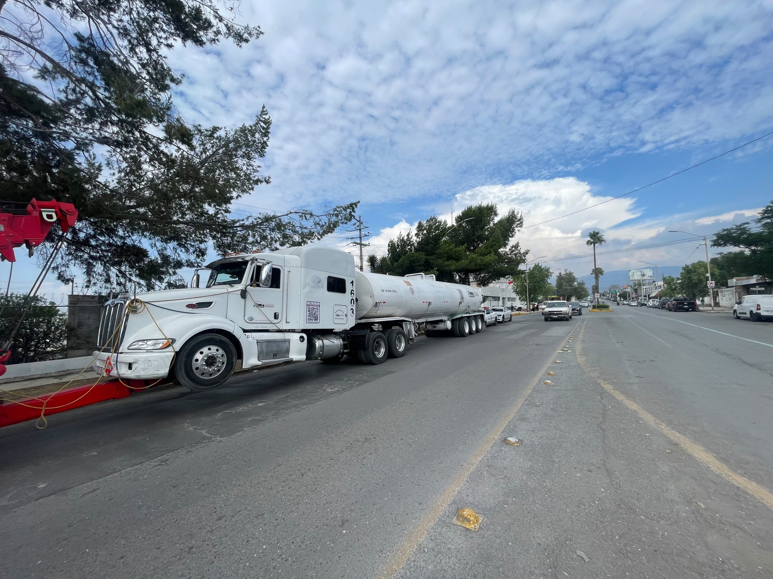 Detectan pipa conectada a ductos de combustible