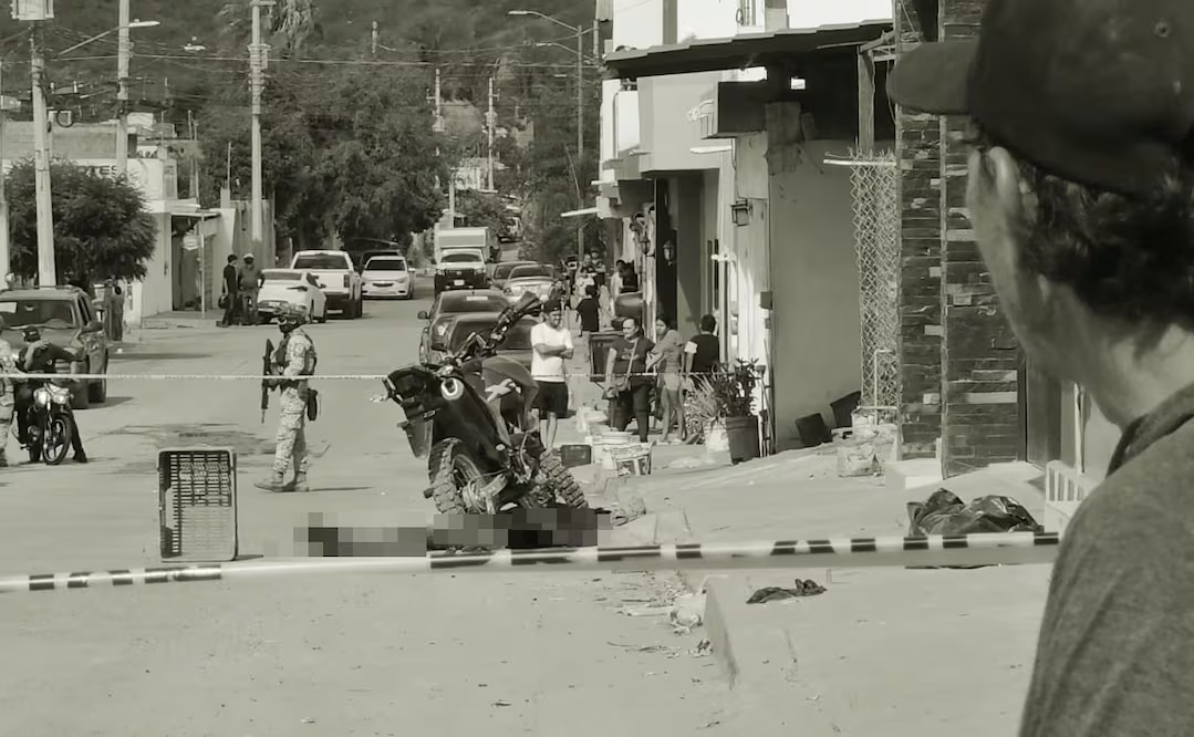 Mat4n a bal4zos a tres motociclistas en dos municipios de Sinaloa; despliegan operativo para localizar a los atacantes