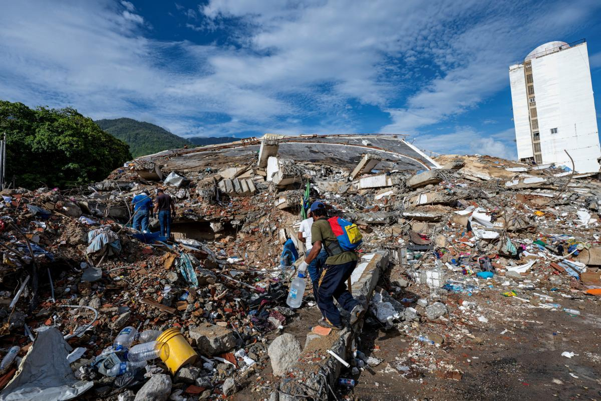 Se reducen esperanzas de hallar sobrevivientes tras seis días de los terremotos en Venezuela