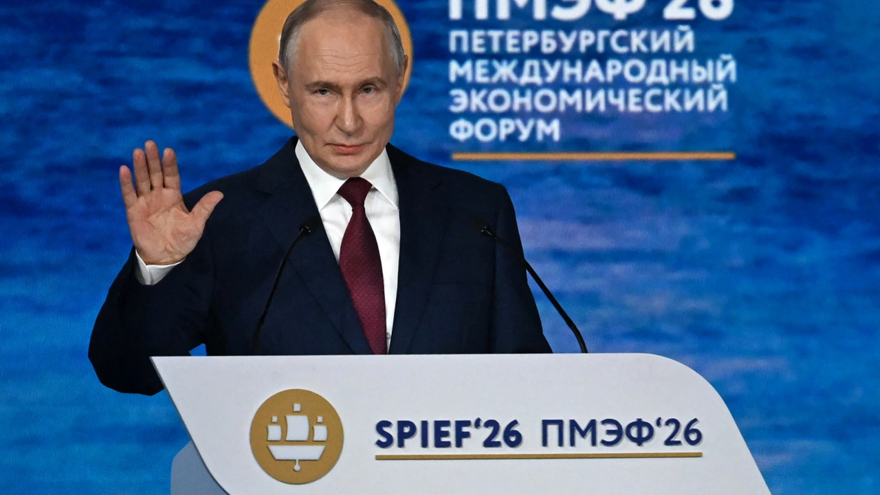 Putin niega colapso del PIB de Rusia y afirma que está impulsando una economía «soberana»