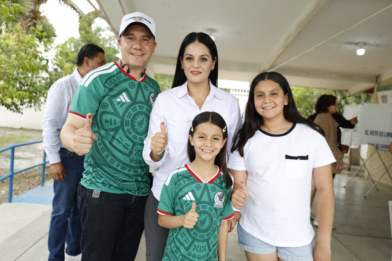 Luz Elena Morales ejerce su voto y reconoce participación ciudadana en jornada electoral