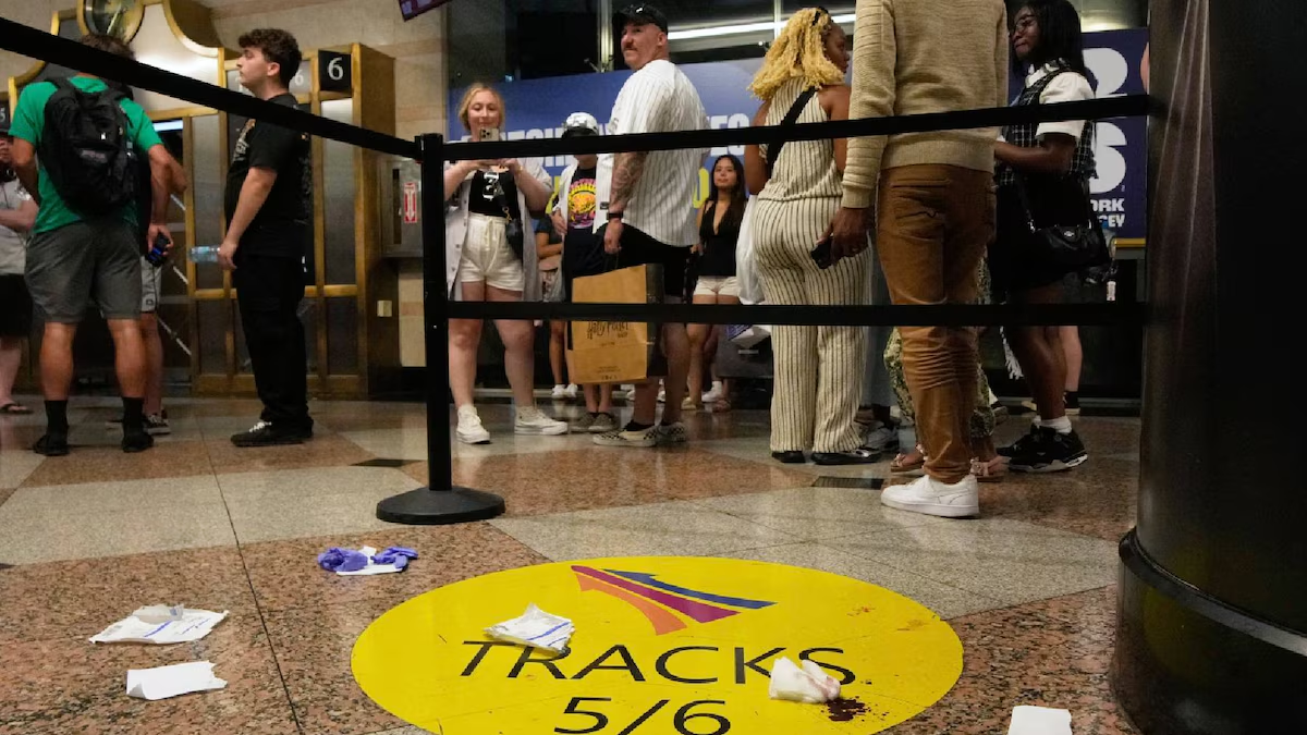 Un hombre apuñal4 a seis personas en estación de trenes de Nueva York: Esto sabemos