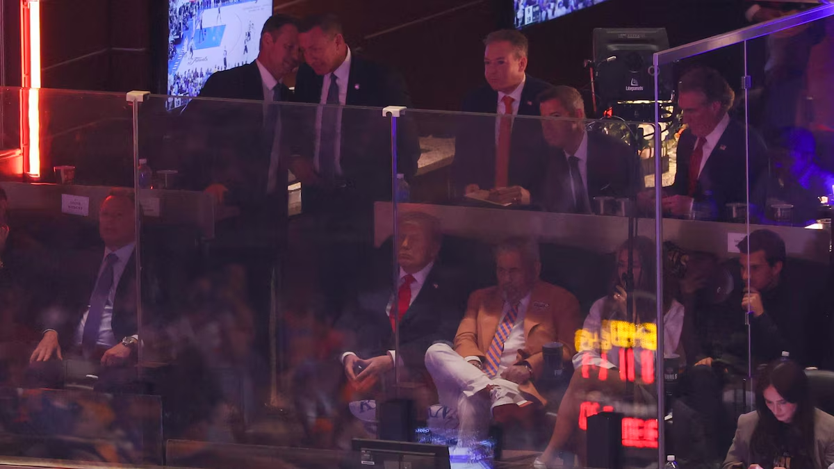 Abuchean al presidente de EU en juego de Las Finales de la NBA