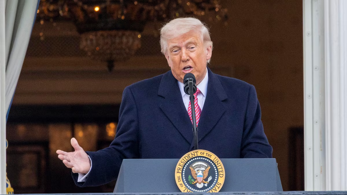 Trump amenaza a Irán con atacarlo ‘esta misma noche’ y advierte: ‘Controlaré su crudo como a Venezuela’