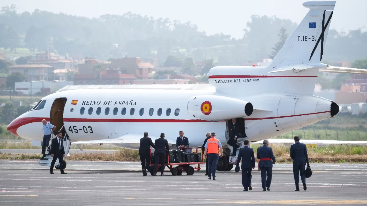‘Un incidente técnico’: ¿Por qué el papa León XIV tuvo que evacuar el avión que lo trasladaría a Roma?