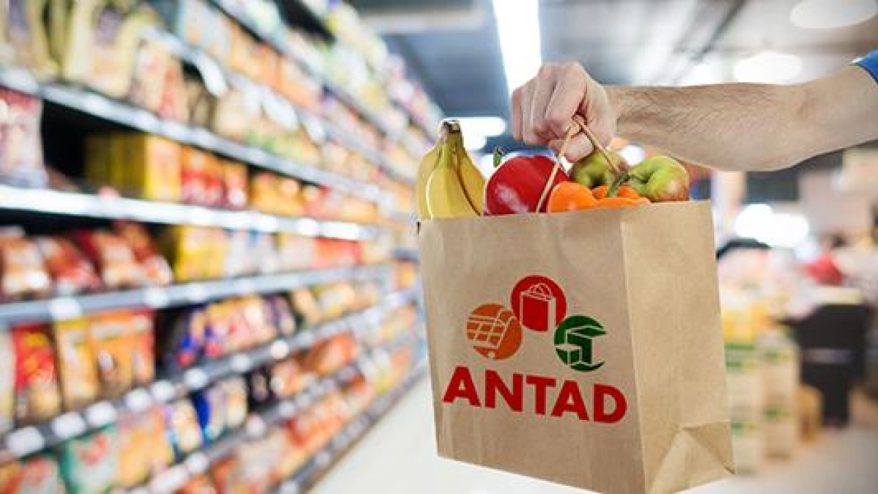 Ventas de supermercados y departamentales crecen 0.8% en mayo