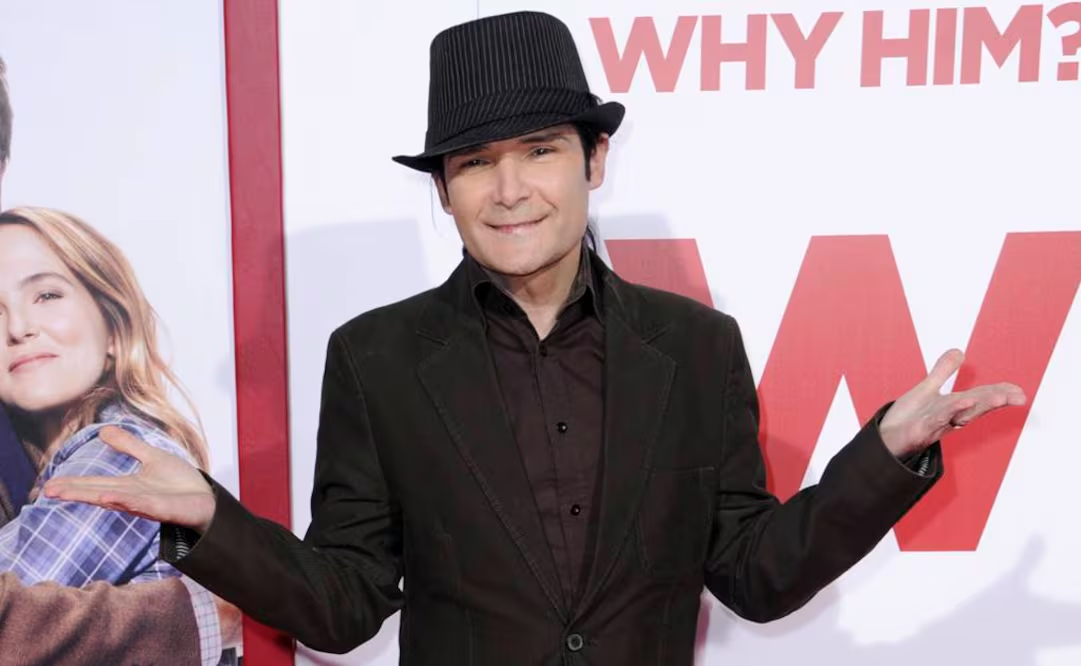 Corey Feldman es trasladado a un hospital en Los Ángeles luego de sufrir una emergencia médica en pleno vuelo