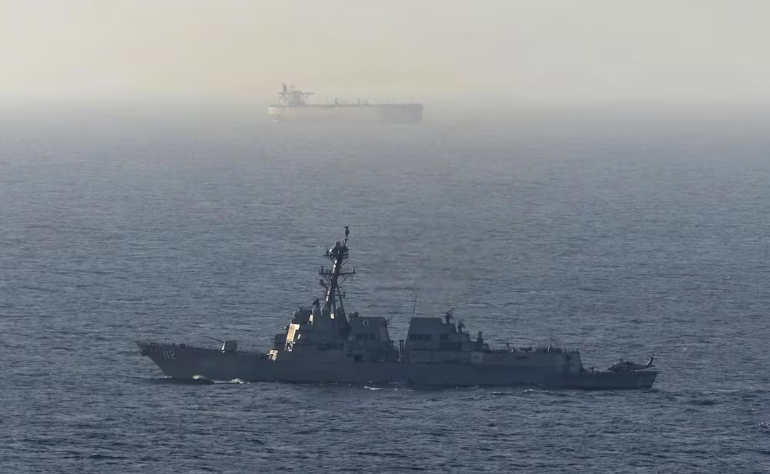 EU levanta el bloqueo al tránsito marítimo de Irán en estrecho de Ormuz; mantiene «grandes buques navales» en la zona