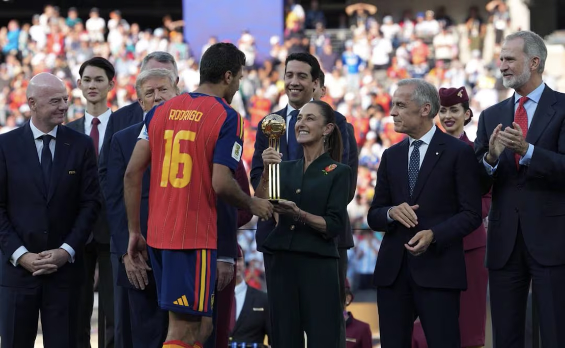 Entrega a Rodri el Balón de Oro del Mundial 2026