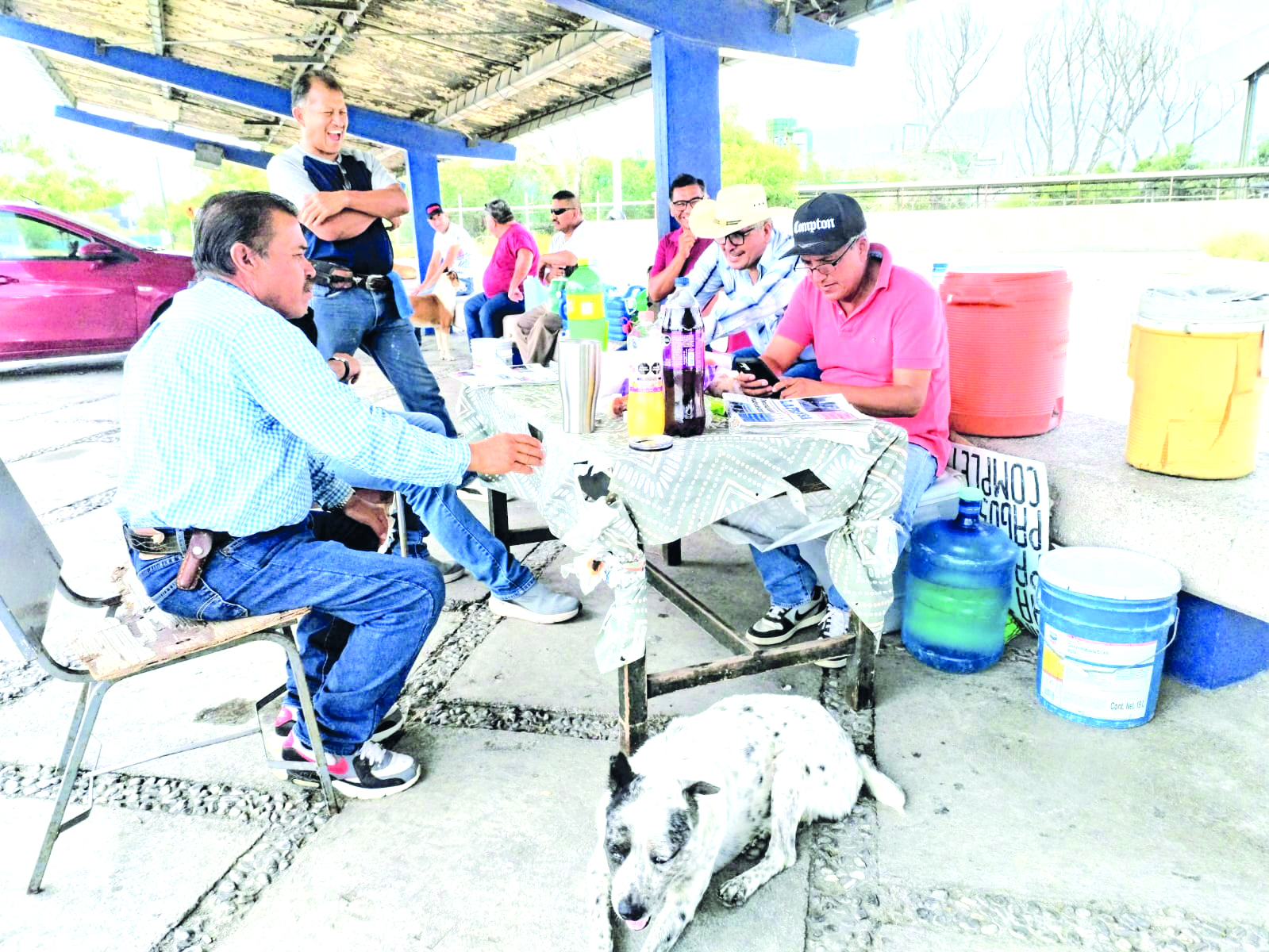 No permitiremos la salida del montacargas: obreros
