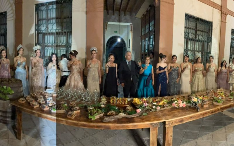 Narda I es coronada como reina de la Feria de la Uva