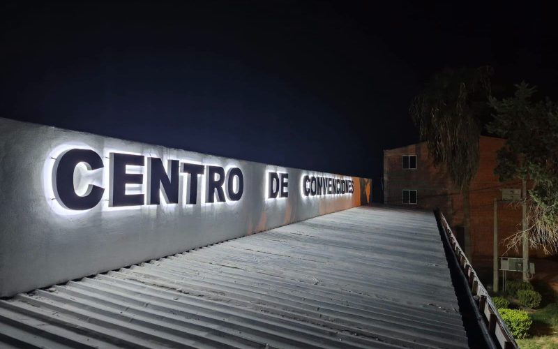Recibe Parras renovado Centro de Convenciones
