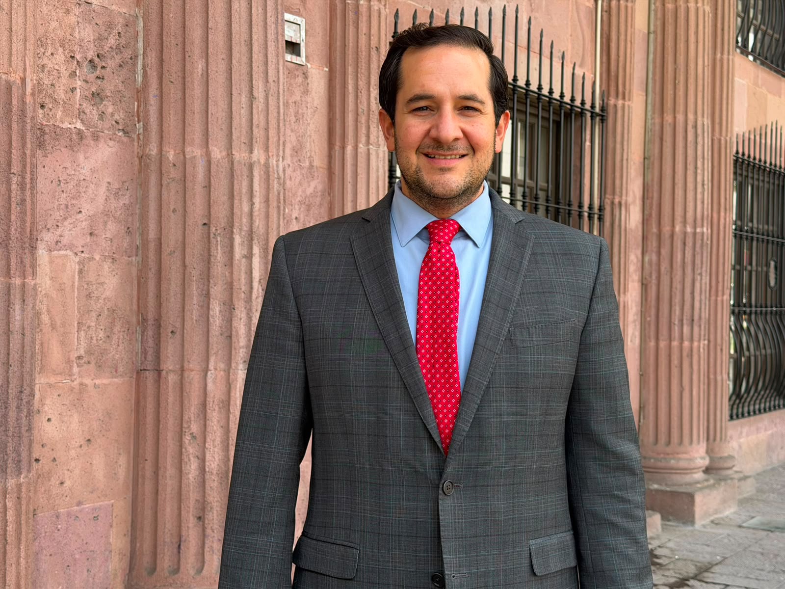 Alerta Diputado riesgo de inmuebles abandonados