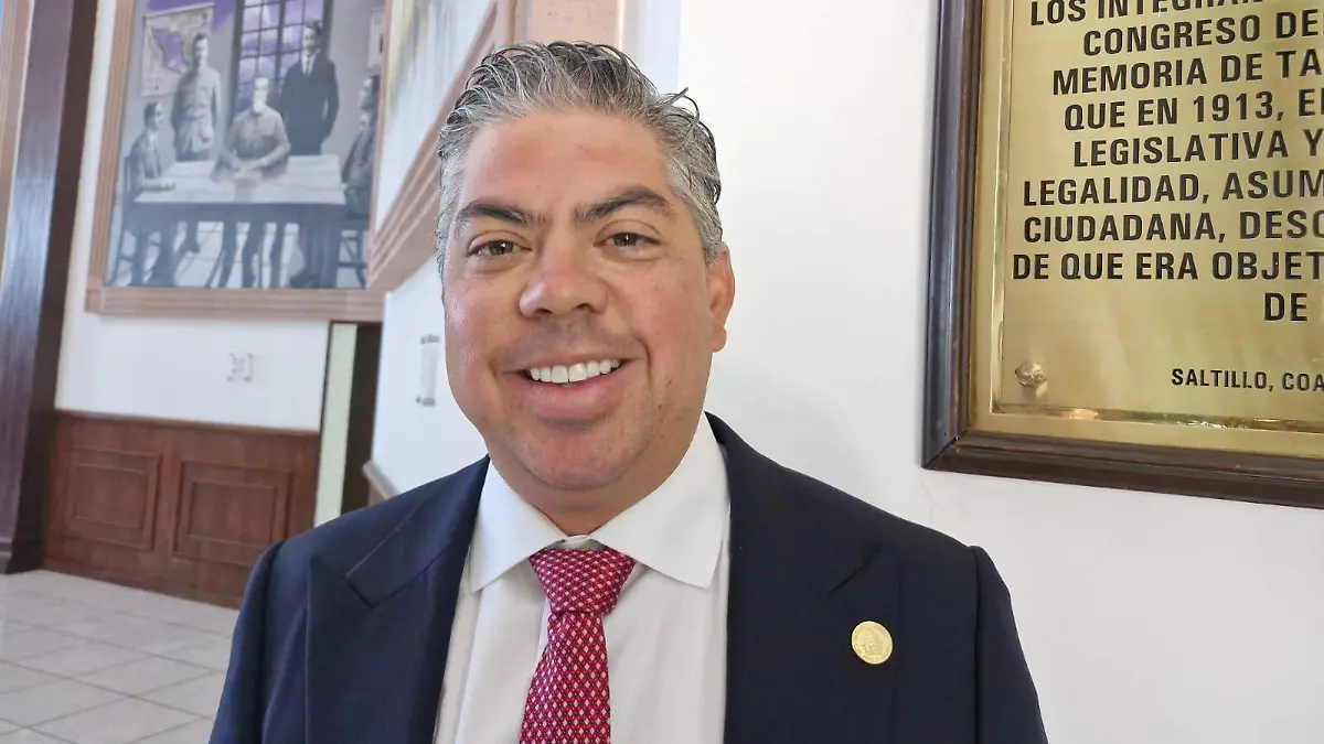 Pide Diputado frenar ‘coyotaje’ en el trámite de pensiones IMSS