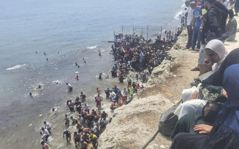 OLEADA MIGRATORIA DESQUICIA A ESPAÑA