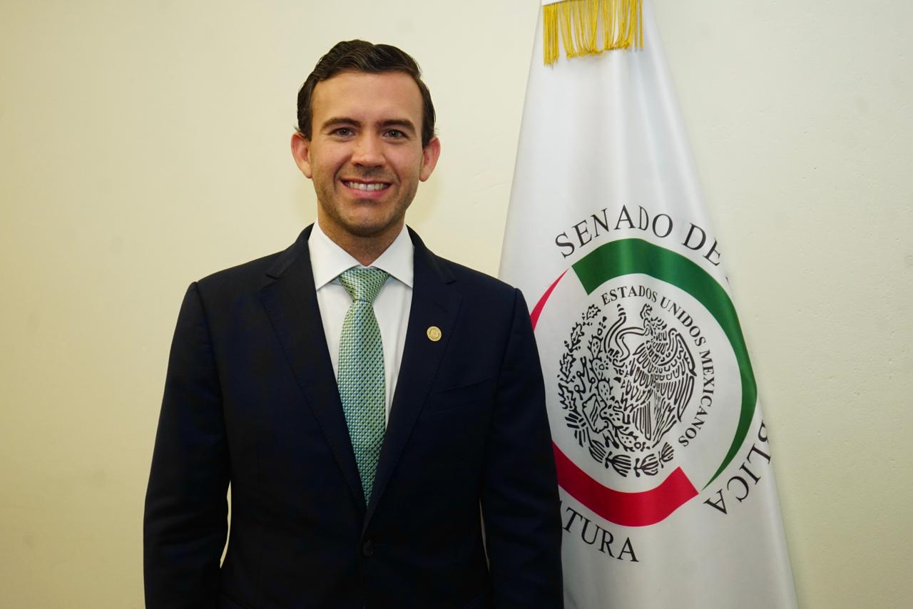 RINDE PROTESTA GABRIEL ELIZONDO PÉREZ COMO SENADOR POR COAHUILA