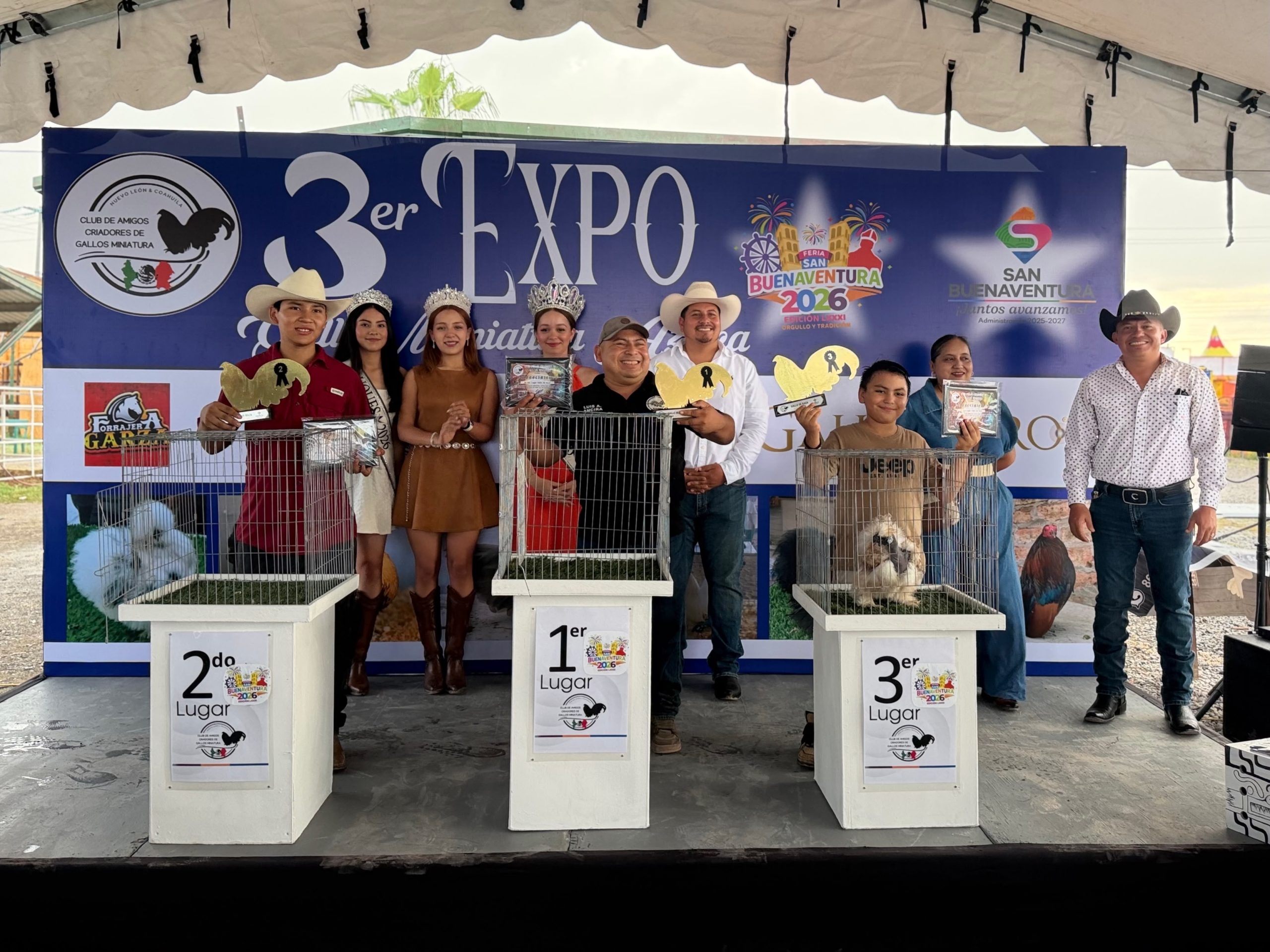 Competencia de Gallos Miniatura destaca en la Feria 2026